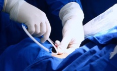 Plano de saúde cooptava médicos para reaproveitar material cirúrgico, revela investigação